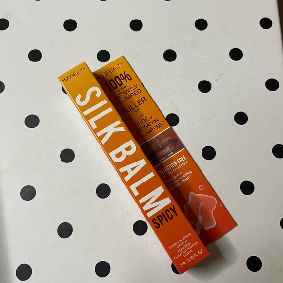 🆕Huda Beauty Plumping Balm Spicy - Picture 5 of 6